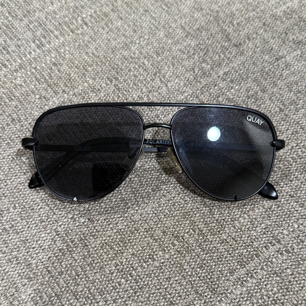 Quay Desi Perkins High Key Micro Polarized Sunglasses